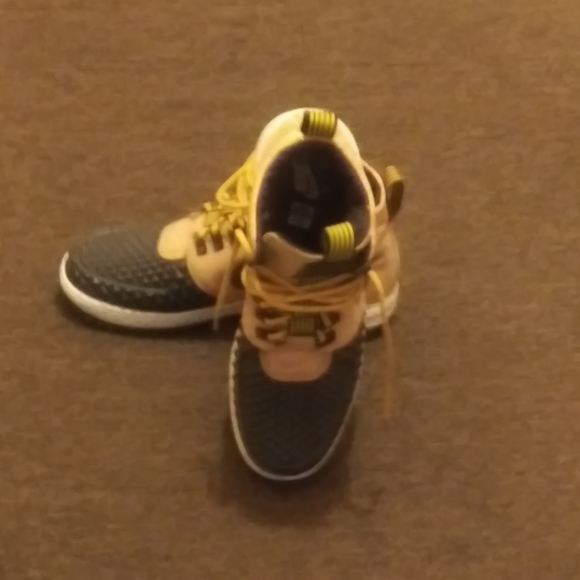 Nike boots - Picture 3 of 4